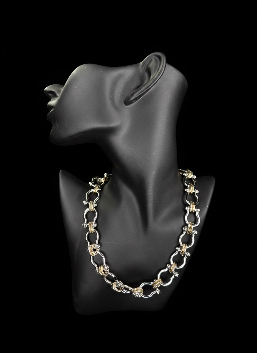 Social Season Necklace