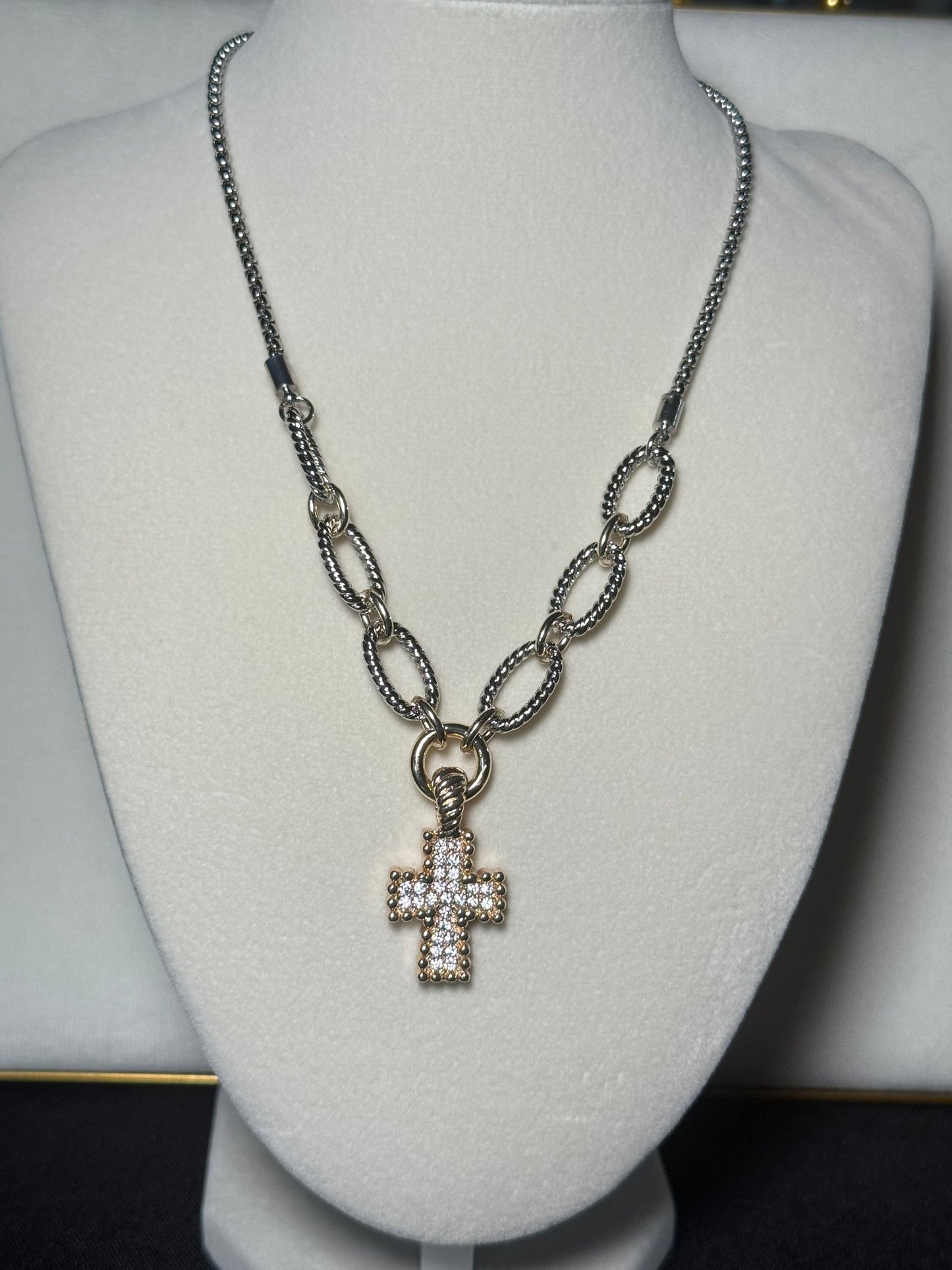 Rope & Radiance Cross Necklace