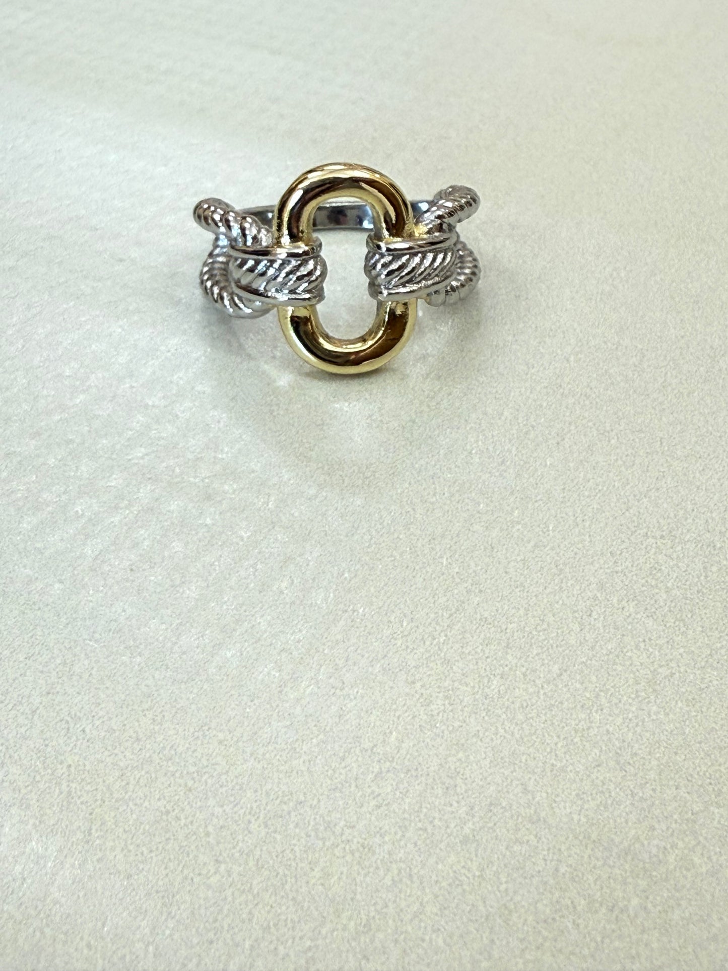 Link Up Ring