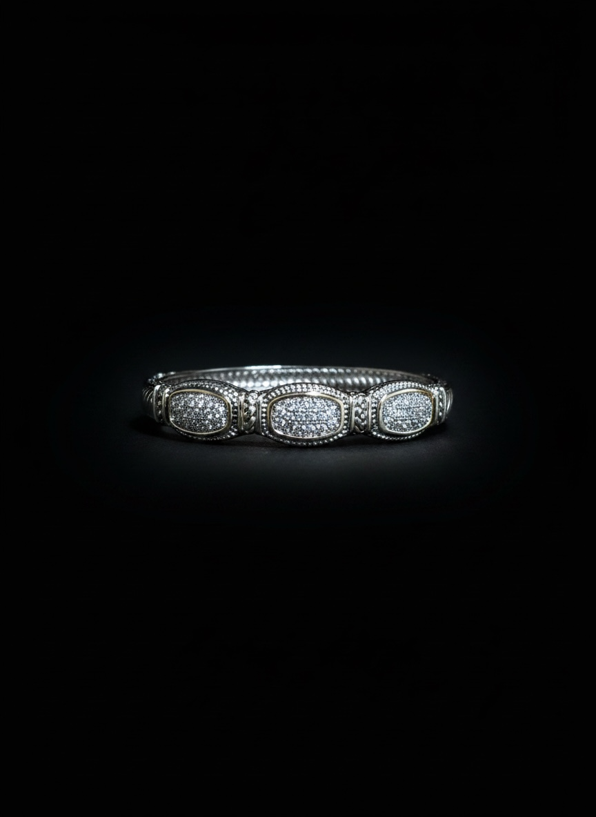 Grand Luxe Pavé Bangle