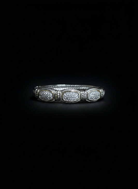 Grand Luxe Pavé Bangle