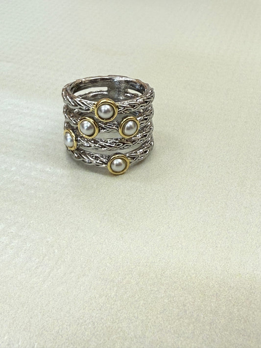 Twilight Vine Pearl Band Ring